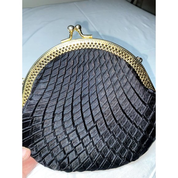 Round Black and Gold Clasp Should Evening Formal Purse - Picture 2 of 8